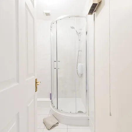 St. Stephens Green D2 Apartman *